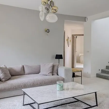 Julia First Вилла