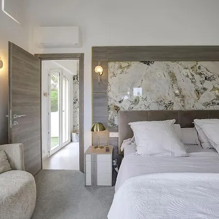 Julia First Вилла *