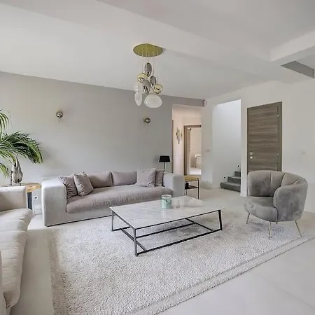 Villa Julia First