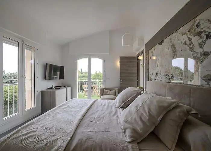 Villa Julia First *